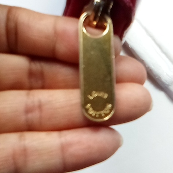 Louis Vuitton amarante vernis zippy wallet red wine burgundy color. - Picture 11 of 13